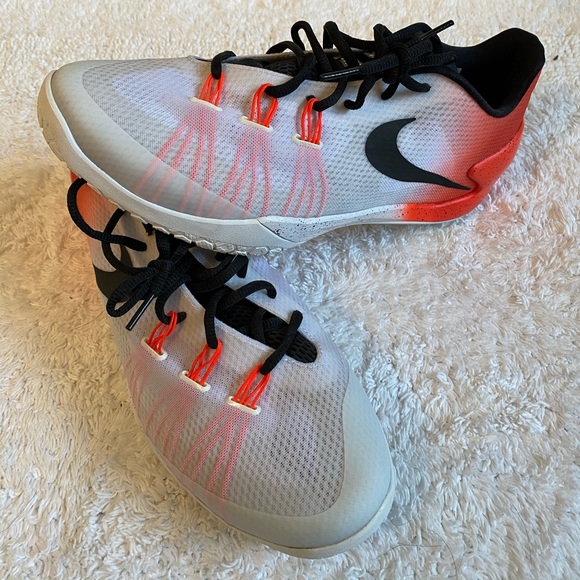 nike hyperchase orange